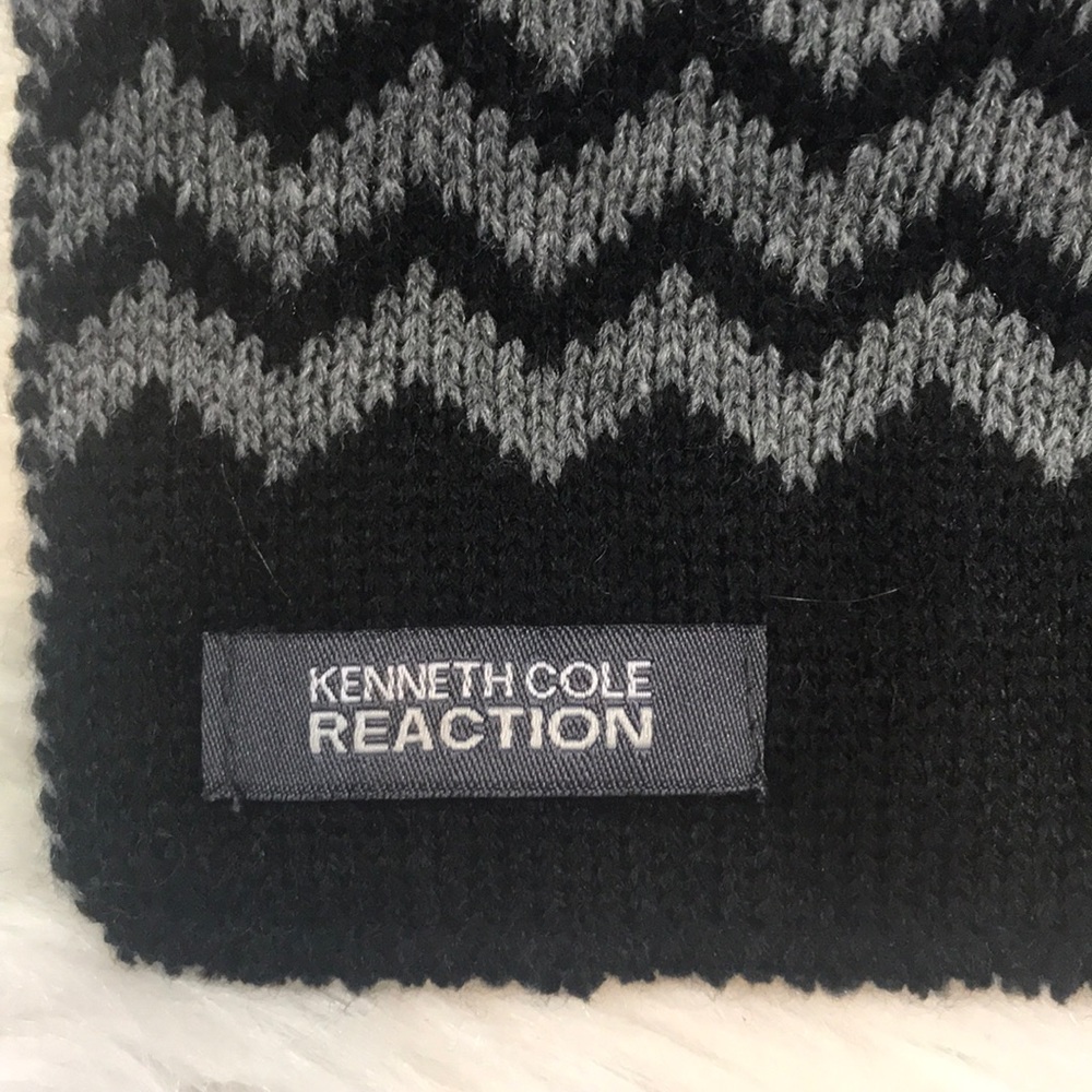Kenneth Cole Knit Scarf - Picture 2 of 4
